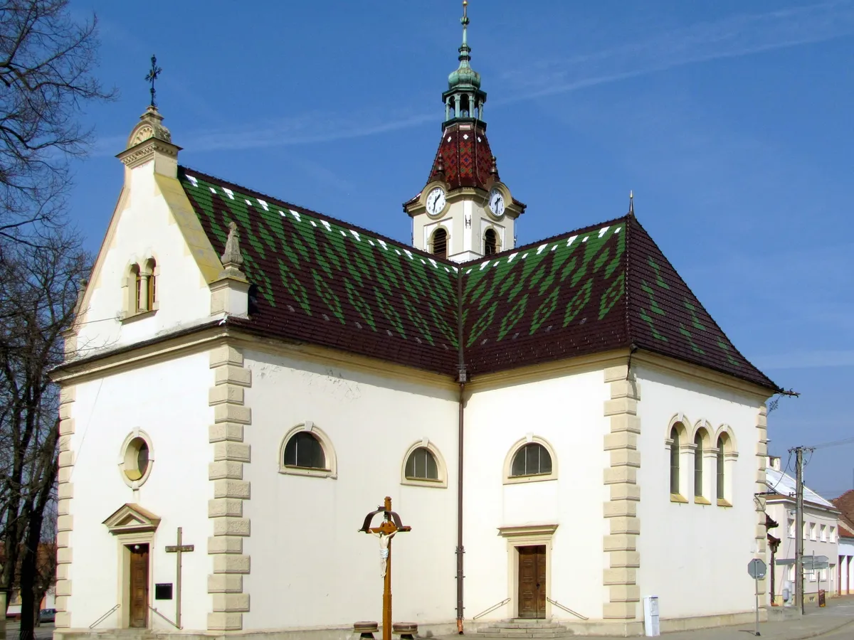 Fotografie kostela Povýšení svatého Kříže v Lanžhotě